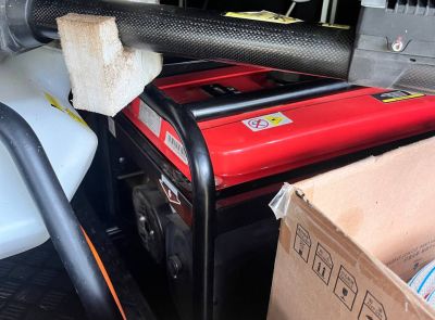 Сельскохозяйственный дрон с дополнительным оборудованием