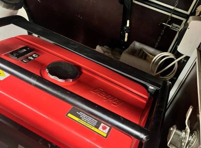 Сельскохозяйственный дрон с дополнительным оборудованием