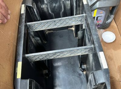 Сельскохозяйственный дрон с дополнительным оборудованием